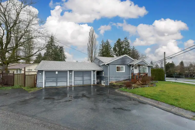11943 232 STREET - photo 1 of 25
