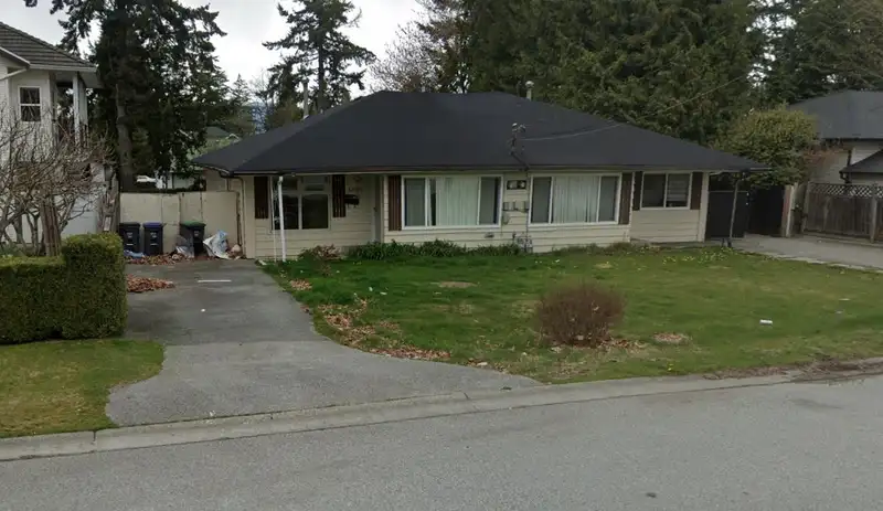 13019-13021 106 AVENUE - photo 1 of 19