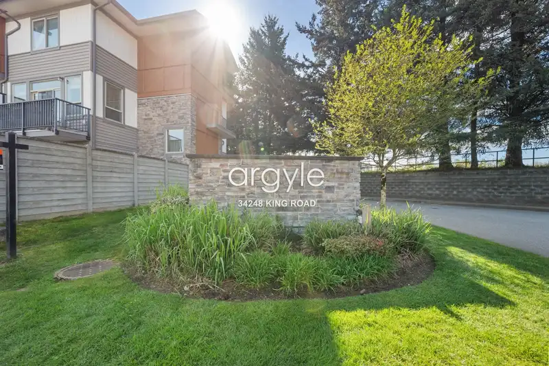 81 34248 KING ROAD - photo 2 of 31