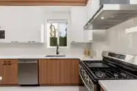 4 9935 SULLIVAN STREET - thumbnail 5