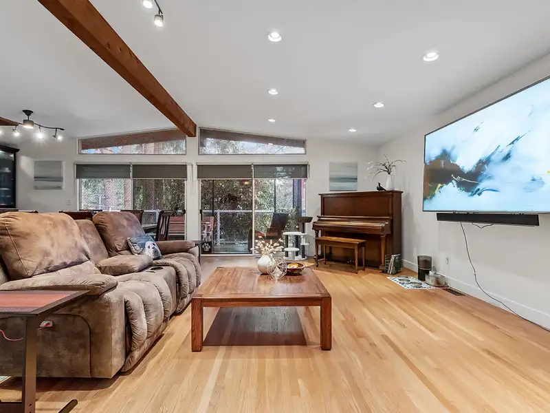 6436 MCKENZIE DRIVE - photo 4 of 40