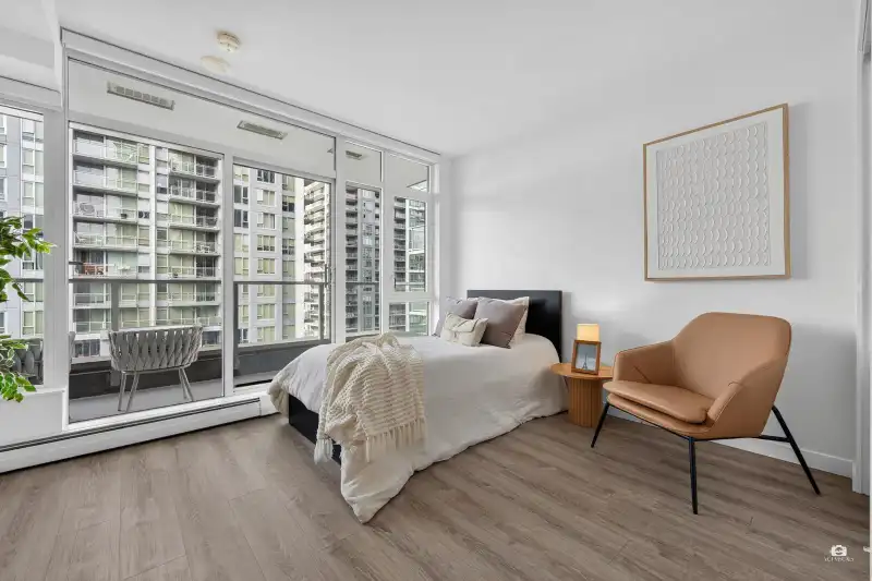1115 13350 CENTRAL AVENUE - photo 1 of 35
