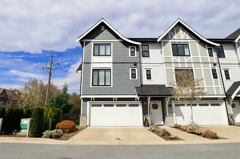 1 12018 237 STREET - photo 3 of 37