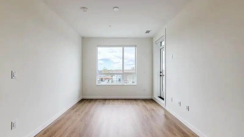 711 27254 ALDERGROVE TOWN CENTRE DRIVE - photo 4 of 27