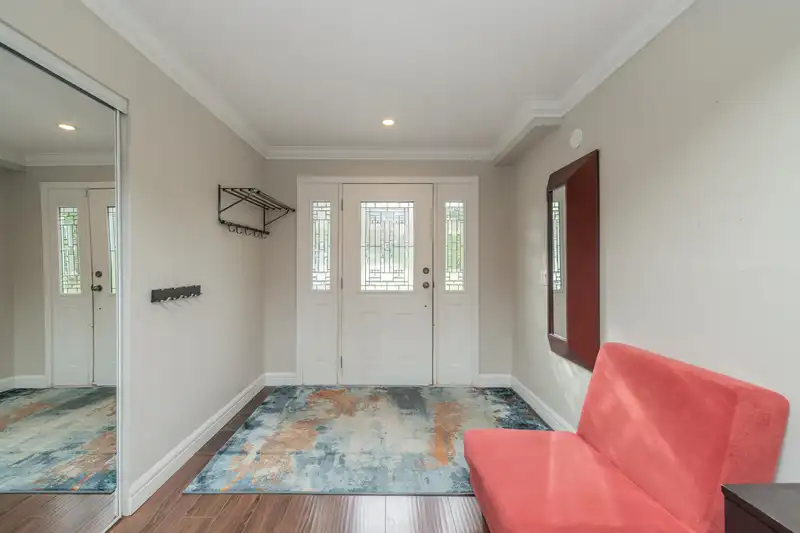 20717 GRADE CRESCENT - photo 4 of 40
