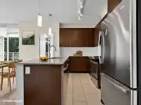 1006 280 ROSS DRIVE - thumbnail 4
