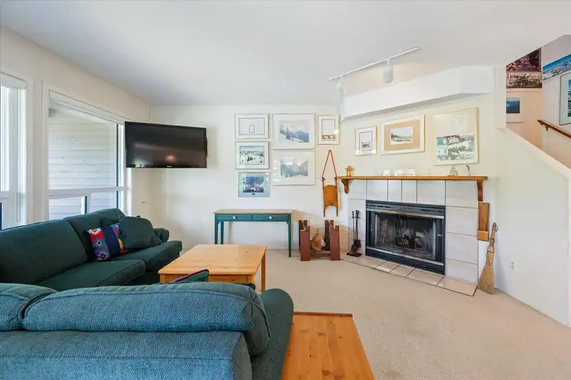 4 2100 EVA LAKE ROAD - photo 3 of 31