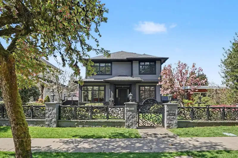 4433 WALLACE STREET - photo 1 of 35