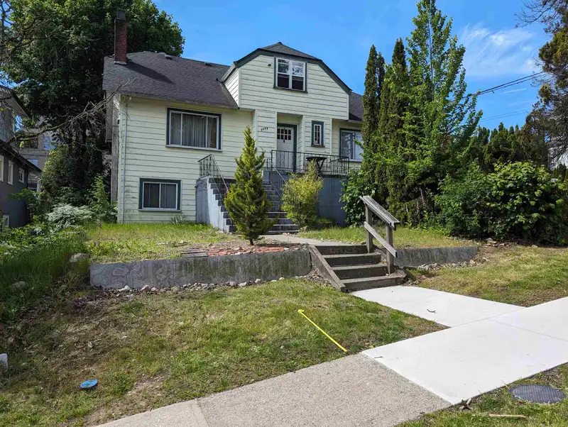 3594 W KING EDWARD AVENUE - photo 2 of 4