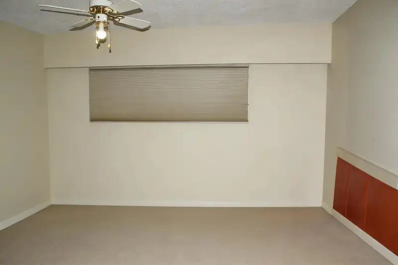8722 154A STREET - photo 4 of 13
