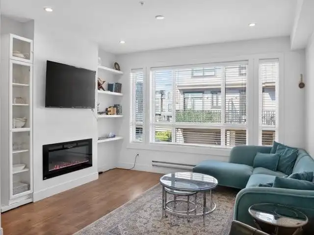 12 19670 55A AVENUE - photo 3 of 23