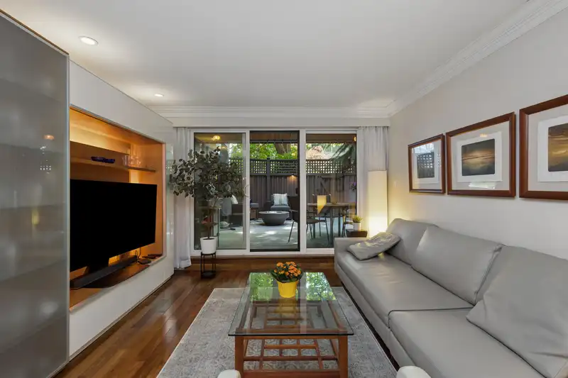 104 1855 NELSON STREET - photo 2 of 32