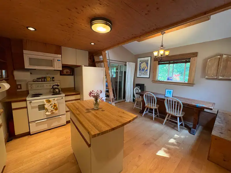 660 ANDY'S BAY ROAD - photo 3 of 28