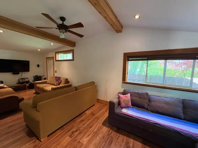 660 ANDY'S BAY ROAD - photo 4 of 28