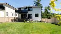 937 160B STREET - thumbnail 2