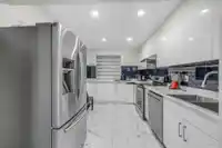 56 9955 140 STREET - thumbnail 2