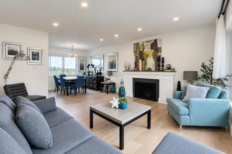 1070 STRATFORD AVENUE - photo 2 of 26