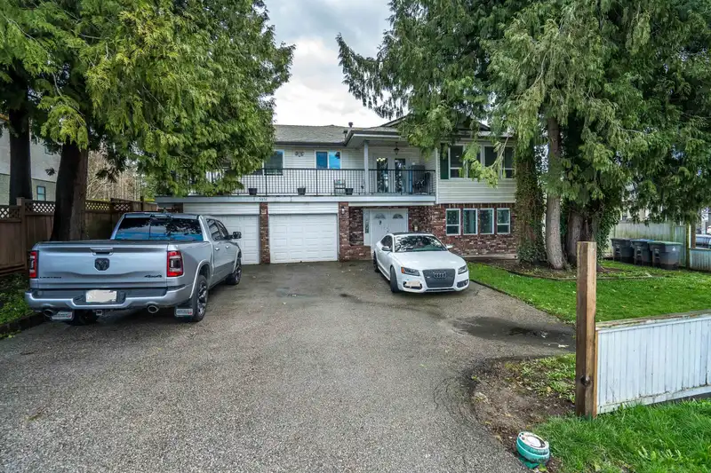 6652 148 STREET - photo 1 of 40