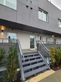 202 2075 E 1ST AVENUE - thumbnail 5