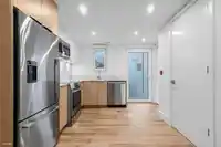 202 2075 E 1ST AVENUE - thumbnail 8