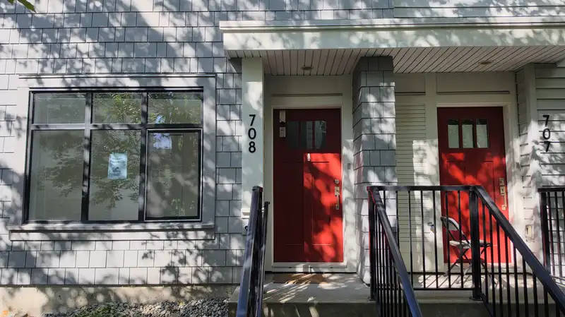 708 18505 LAURENSEN PLACE - photo 3 of 29