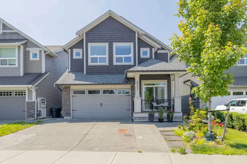 2721 275A STREET - photo 1 of 35