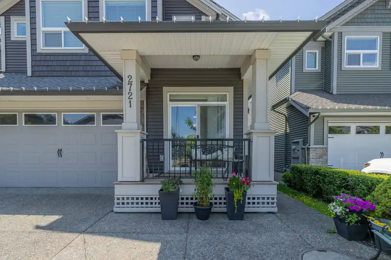 2721 275A STREET - photo 2 of 35