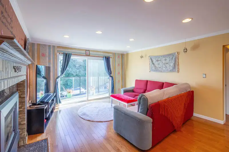 111 N FELL AVENUE - photo 3 of 40