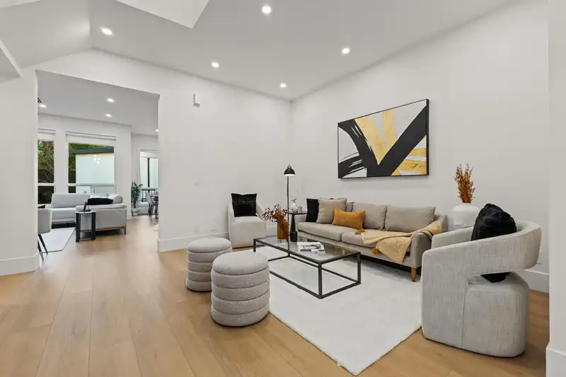 11642 94A AVENUE - photo 3 of 36