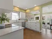 4428 ST. GEORGE STREET - thumbnail 8