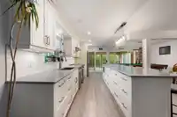 20010 37 AVENUE - thumbnail 9