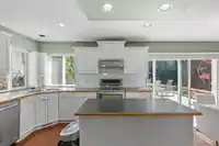 9252 206 STREET - thumbnail 4