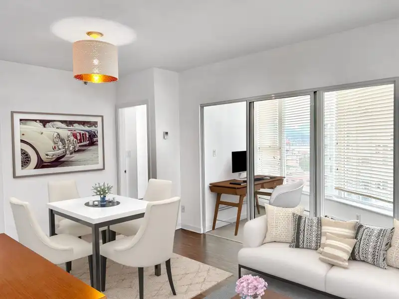 2208 58 KEEFER PLACE - photo 3 of 9