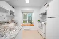 54 6577 SOUTHOAKS CRESCENT - thumbnail 13