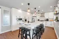4881 216 STREET - thumbnail 8