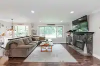 20390 42 AVENUE - thumbnail 9