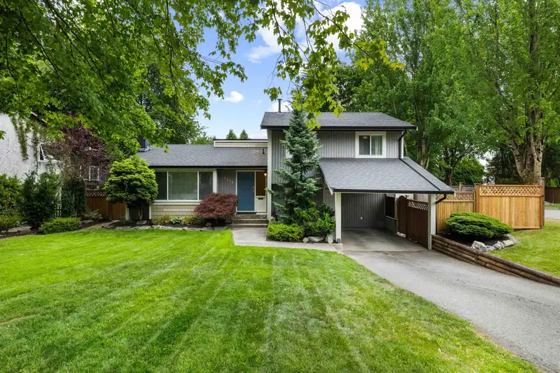 6228 172 STREET - photo 3 of 40
