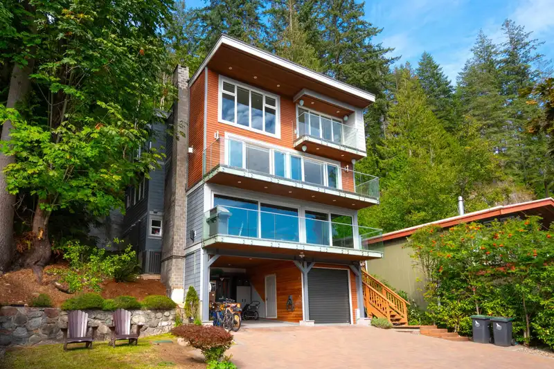 2867 PANORAMA DRIVE - photo 2 of 40