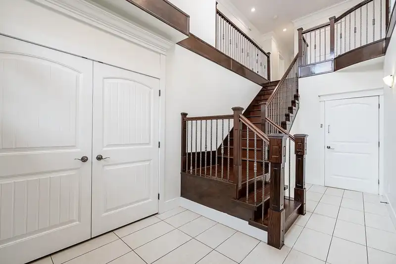 6159 CANADA WAY - photo 4 of 39