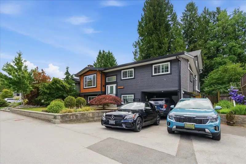 20838 117 AVENUE - photo 1 of 36