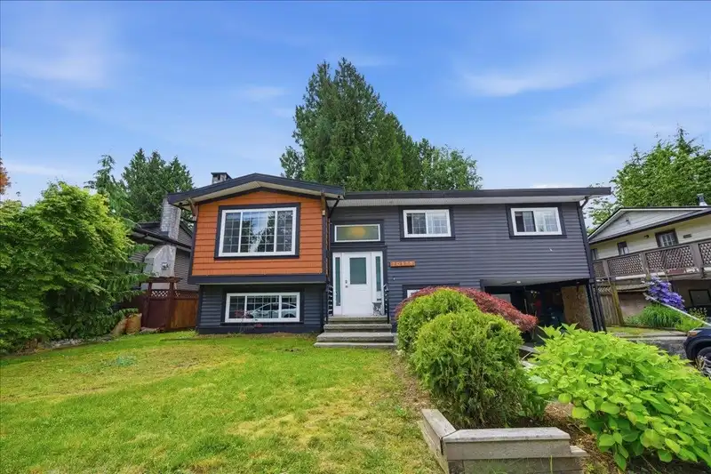 20838 117 AVENUE - photo 4 of 36