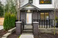 4 5993 143 STREET - thumbnail 2
