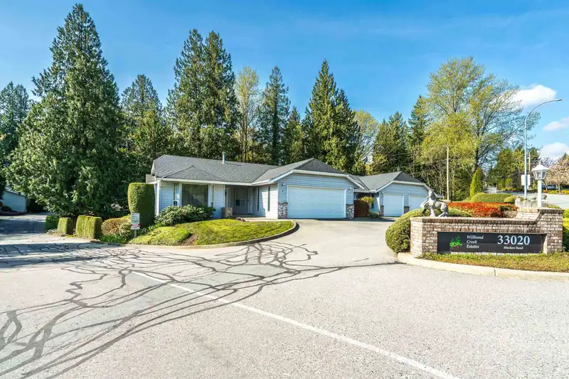 25 33020 MACLURE ROAD - photo 4 of 40