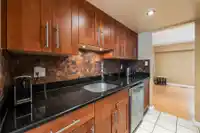 517 9651 GLENDOWER DRIVE - thumbnail 12