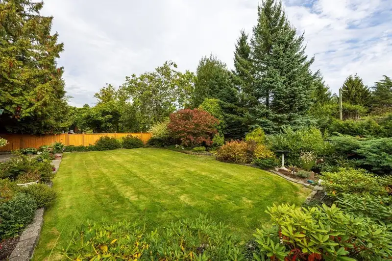6364 PARKVIEW PLACE - photo 1 of 39