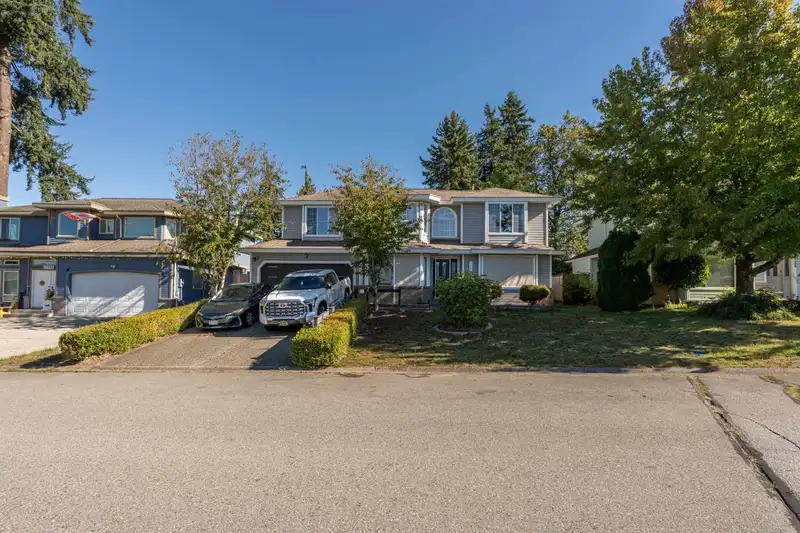 12492 205 STREET - photo 1 of 19
