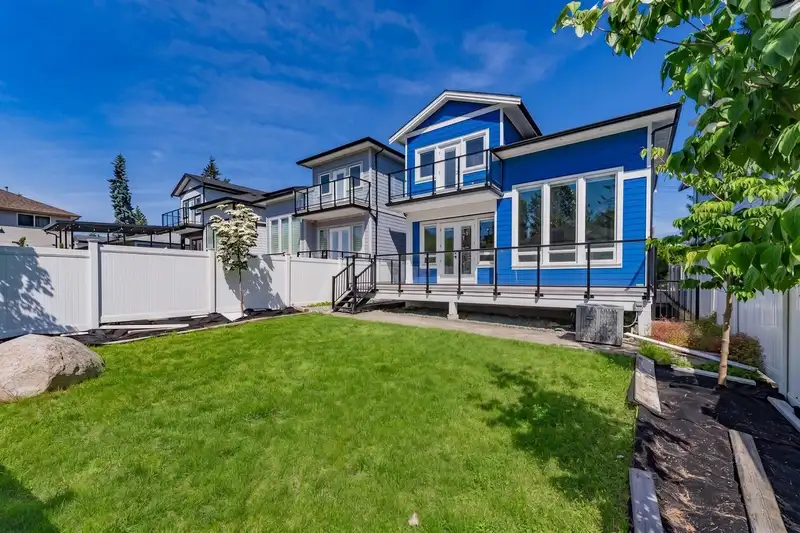 1244 PITT RIVER ROAD - photo 4 of 40