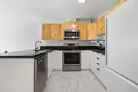 126 9045 WALNUT GROVE DRIVE - thumbnail 5