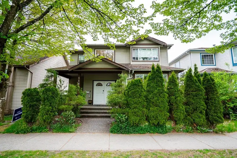 11861 240 STREET - photo 2 of 40