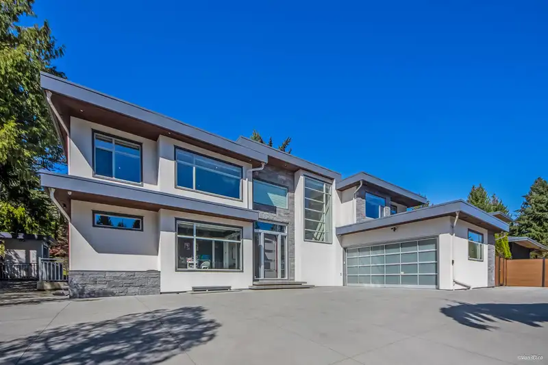 3771 SOUTHRIDGE AVENUE - photo 3 of 40